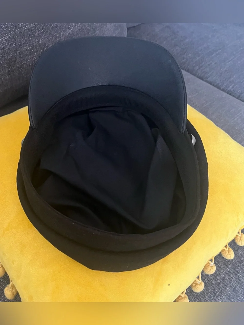 Black Chain-Trim Baker Boy Hat